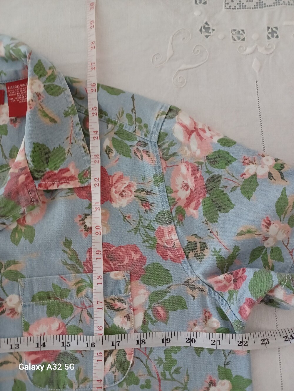 Vintage Gloria Vanderbilt Floral Denim Chambray Shirt - Size L - Picture 3 of 4